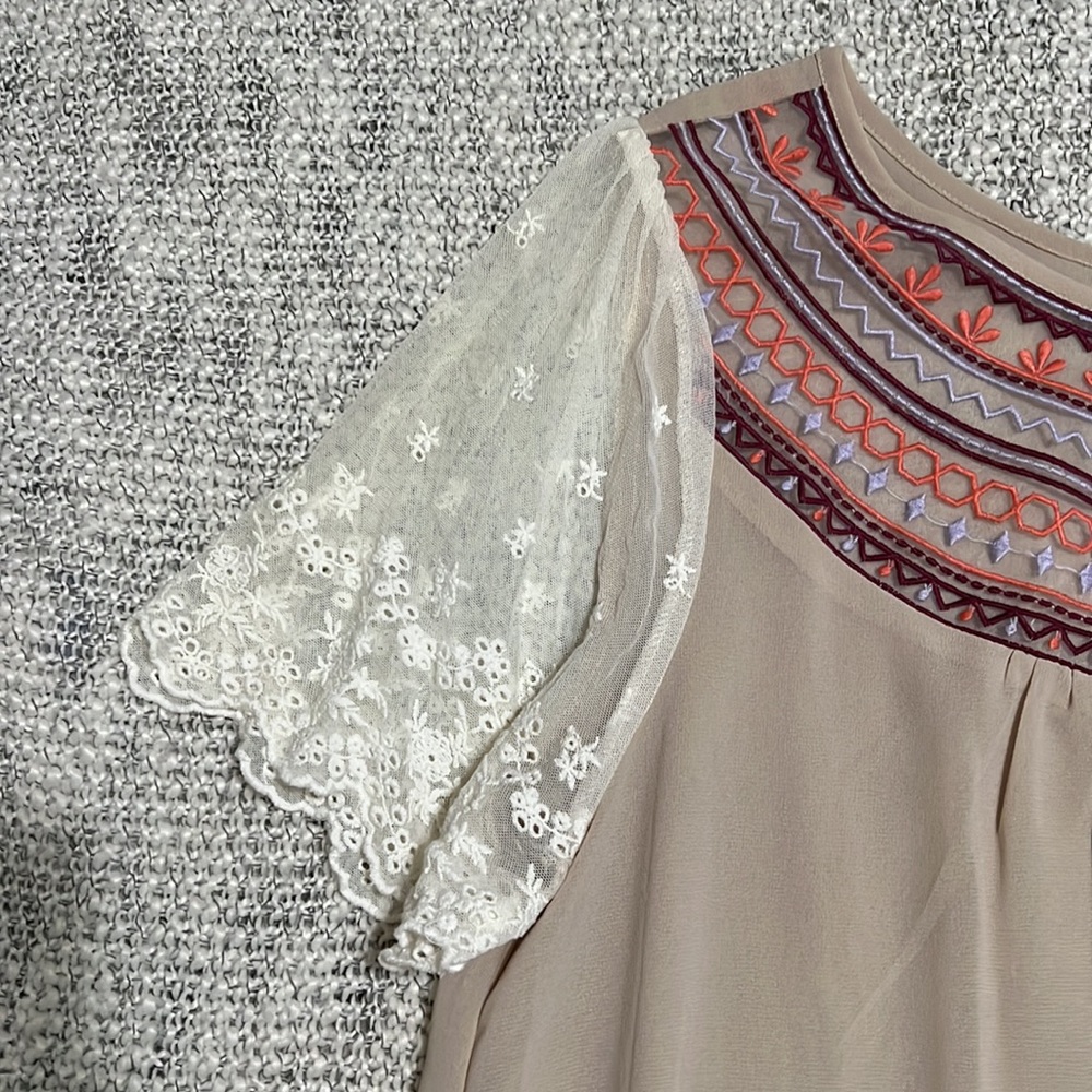Umgee Blouse - Picture 2 of 4